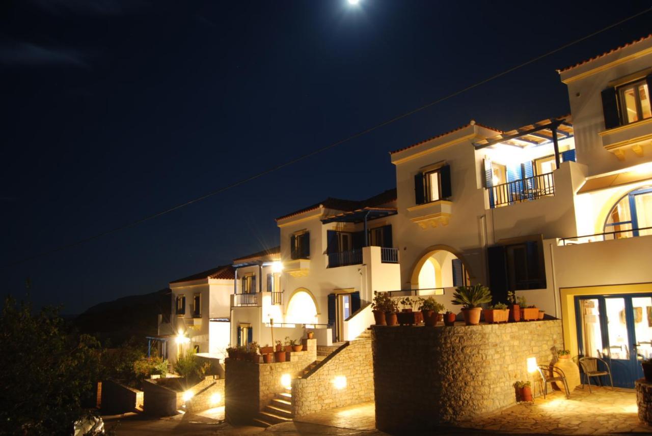 Stella'S Houses Agia Pelagia  Exterior photo